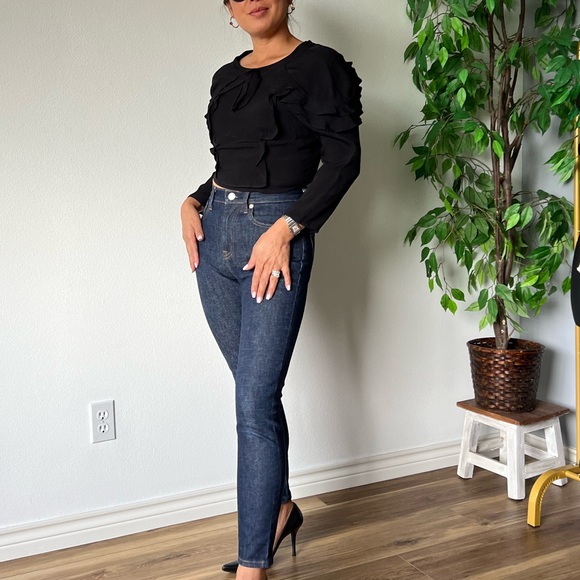 For Love and Lemons Revolve
Poppy Ruffle Cropped Top Blouse - Picture 8 of 12